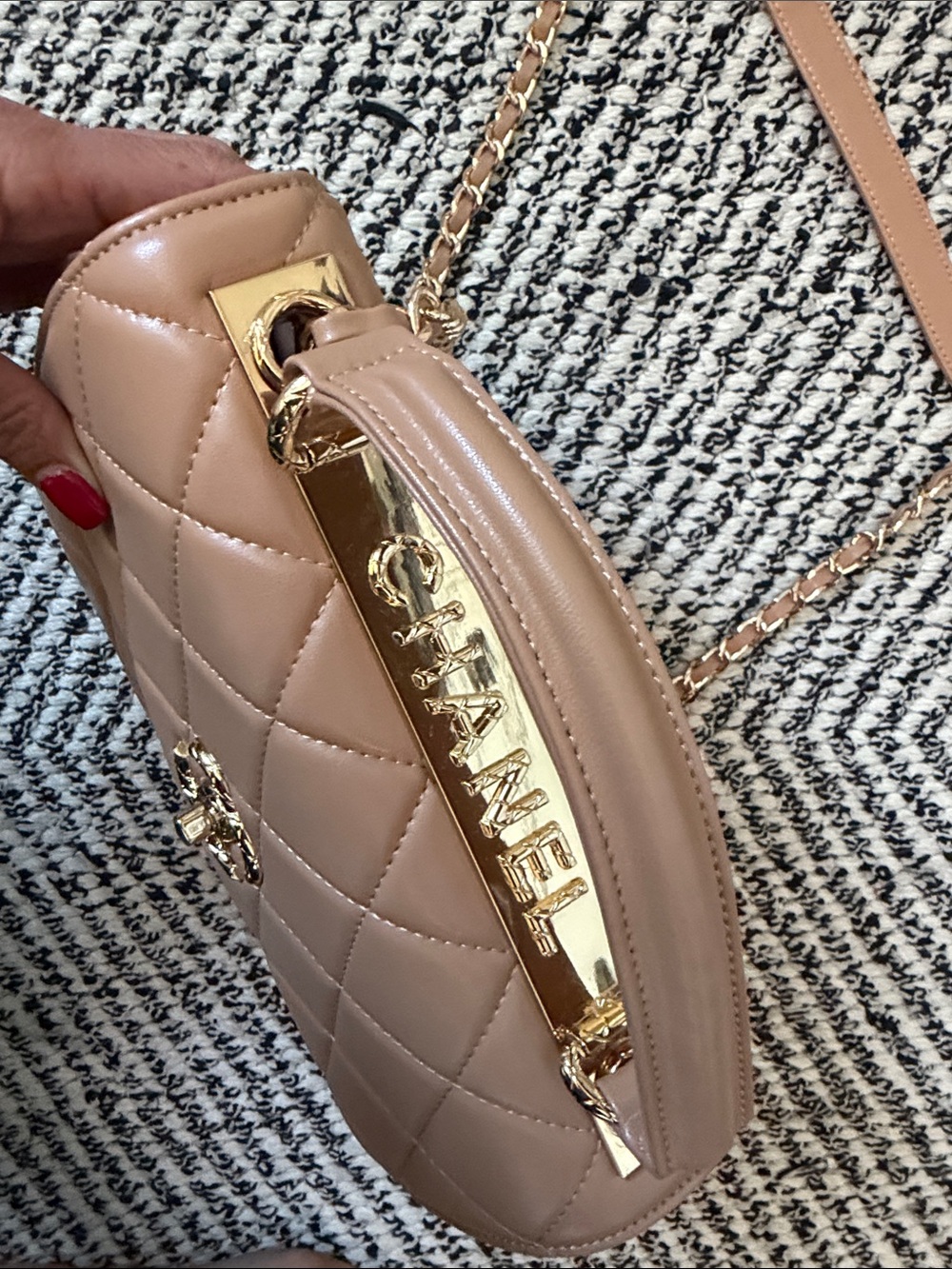 Quilted Tan Leather Top-Handle Satchel with Gold Hardware - Picture 2 of 5